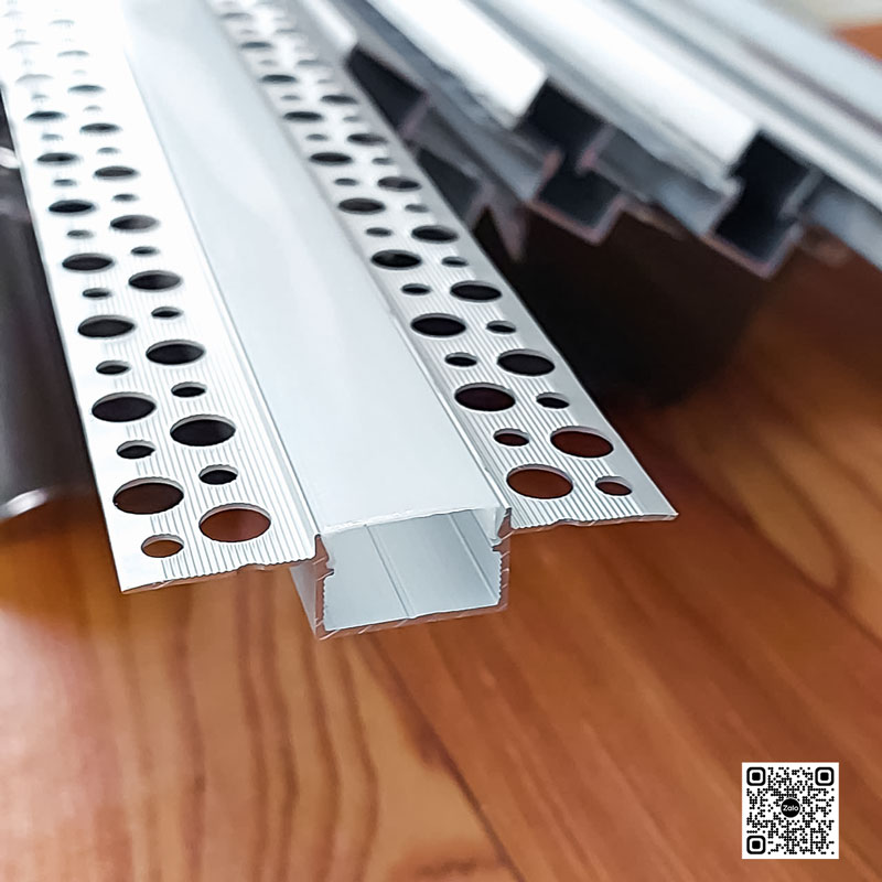 Chất liệu nhôm dày, không biến dạng khi gắn LED nhiệt cao